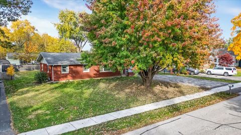 Tiny photo for 175 Calkins Drive, Sugar Grove, IL 60554 (MLS # 12536722)