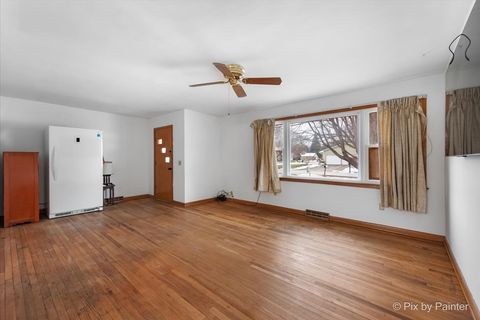 Tiny photo for 175 Calkins Drive, Sugar Grove, IL 60554 (MLS # 12536722)