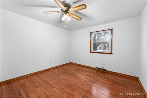 Tiny photo for 175 Calkins Drive, Sugar Grove, IL 60554 (MLS # 12536722)