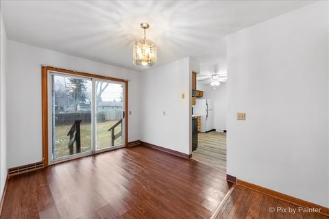 Tiny photo for 175 Calkins Drive, Sugar Grove, IL 60554 (MLS # 12536722)