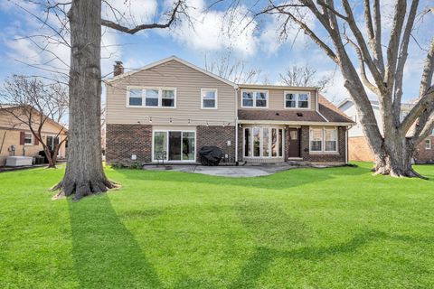 Tiny photo for 915 N Saratoga Drive, Palatine, IL 60074 (MLS # 12546707)