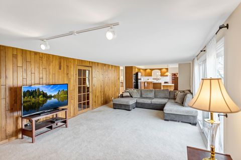 Tiny photo for 915 N Saratoga Drive, Palatine, IL 60074 (MLS # 12546707)