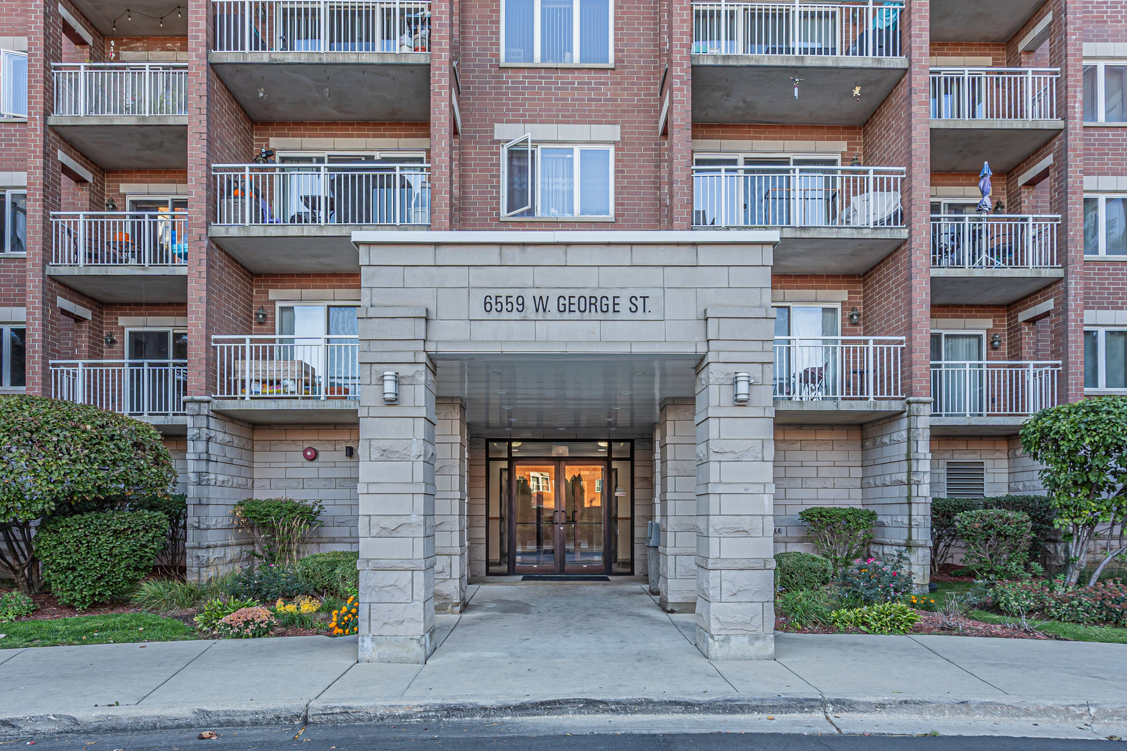 6559 W George Street 506