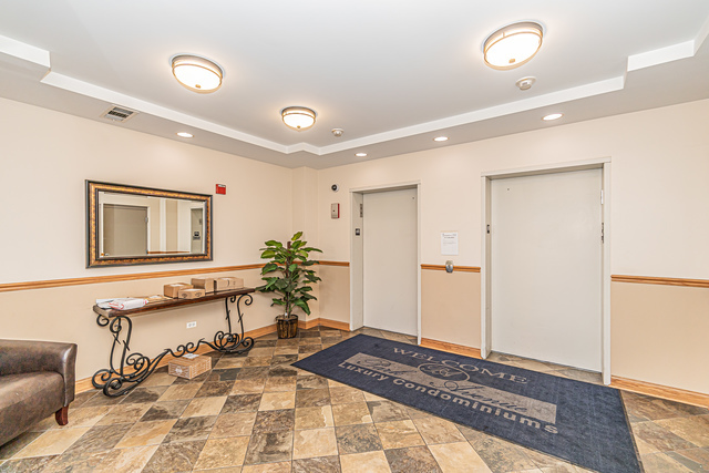 6559 W George Street 506