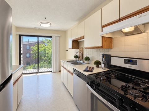 Tiny photo for 720 Weidner Road #300, Buffalo Grove, IL 60089 (MLS # 12747712)