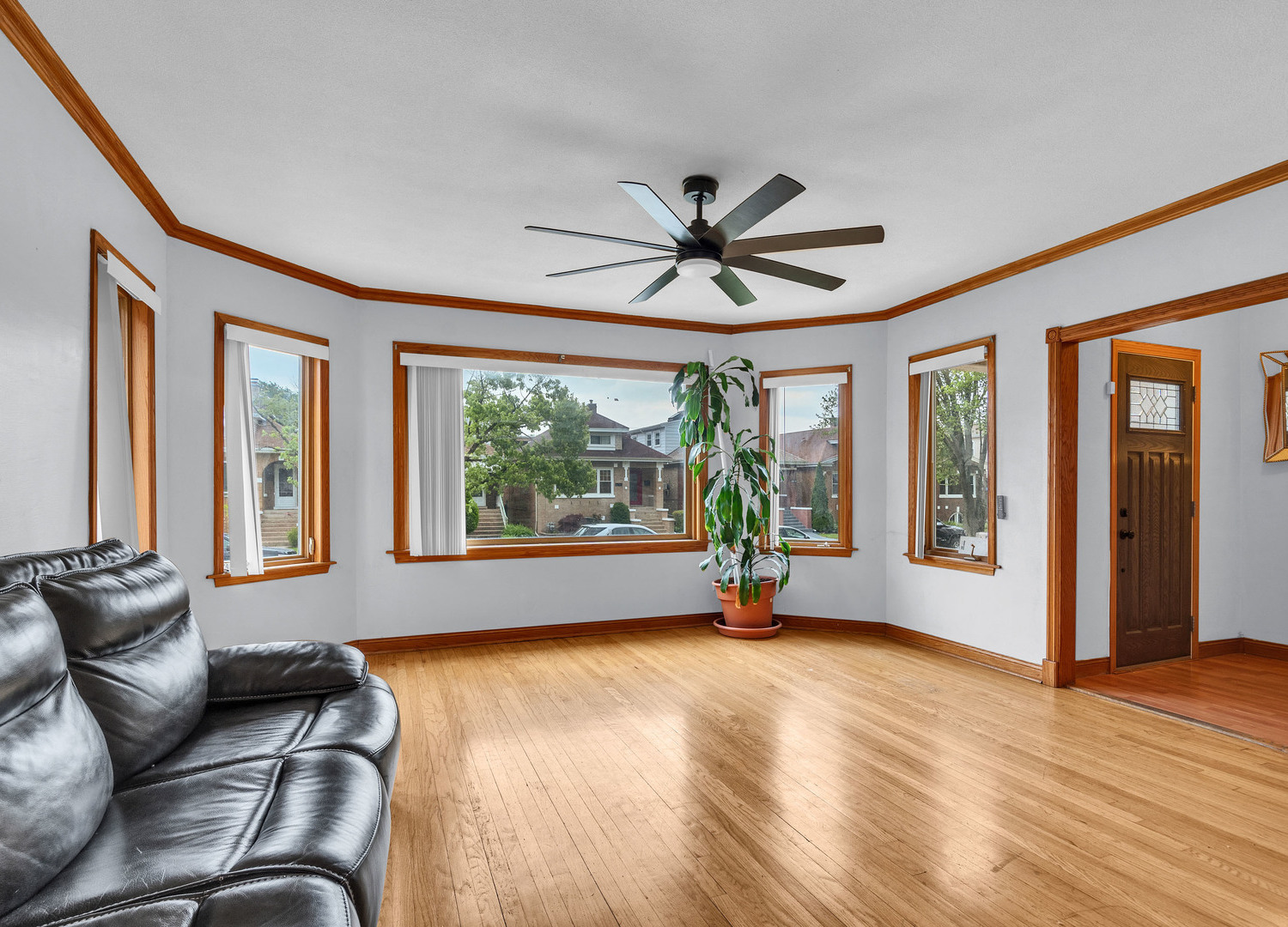 2822 N 76th Court