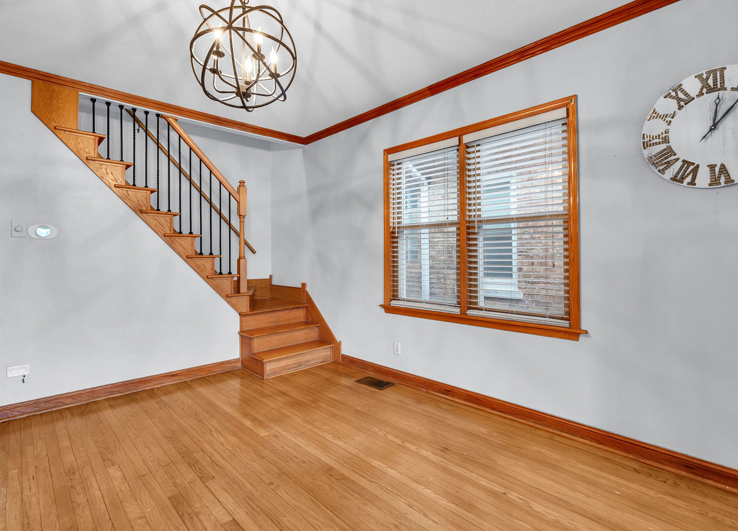 2822 N 76th Court