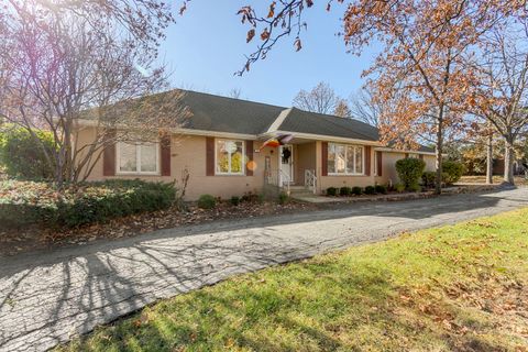 Photo of 864 Saint Andrews Way, Frankfort, IL 60423 (MLS # 12518520)