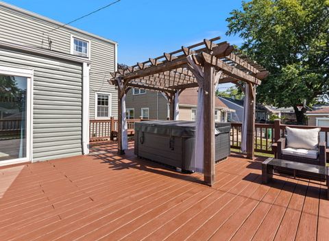 Tiny photo for 229 W Berkshire Avenue, Lombard, IL 60148 (MLS # 12394503)