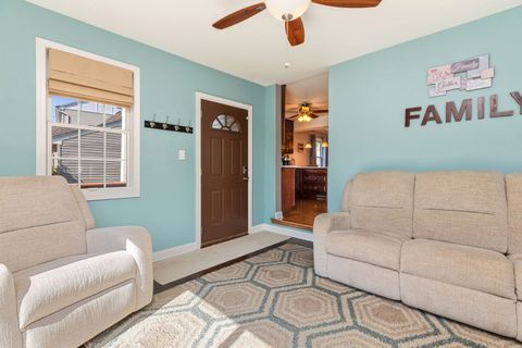 Tiny photo for 229 W Berkshire Avenue, Lombard, IL 60148 (MLS # 12394503)