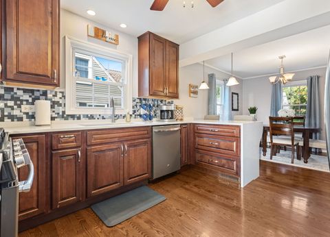 Tiny photo for 229 W Berkshire Avenue, Lombard, IL 60148 (MLS # 12394503)