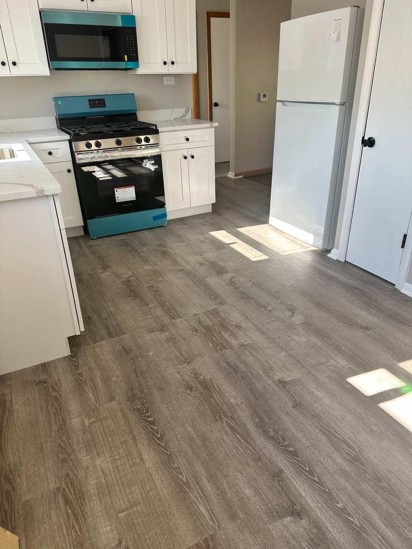 7538 WAUKEGAN Road 1-W