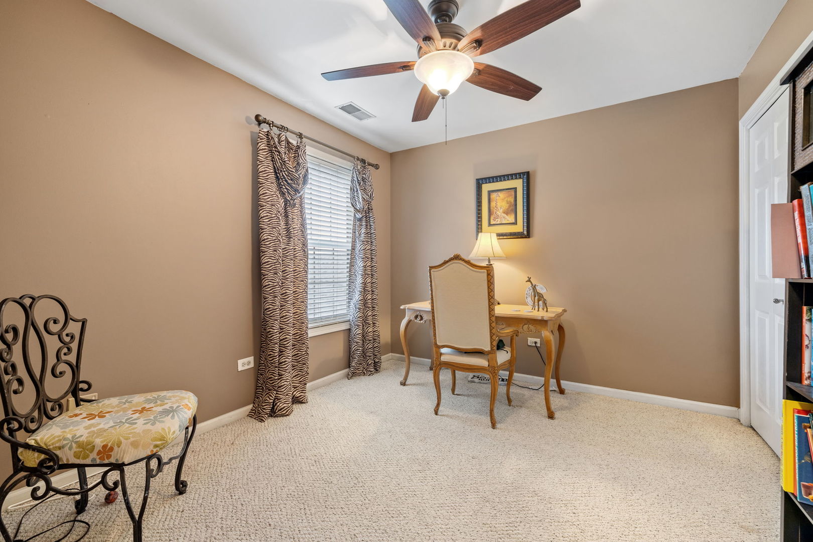 9051 Mansfield Drive, Tinley Park, IL 60487 — MLS #12646109 — photo 16 of 28