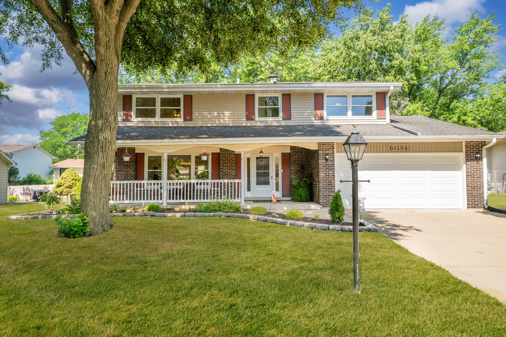 6S184 Lakewood Drive
