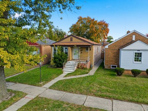 Tiny photo for 14235 S Dearborn Street, Riverdale, IL 60827 (MLS # 12507045)