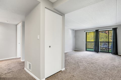 Tiny photo for 917 Vose Drive #405, Gurnee, IL 60031 (MLS # 12713588)