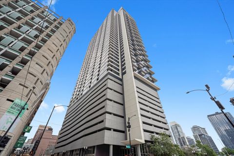 Photo of 235 W Van Buren Street #1720, Chicago, IL 60607 (MLS # 12412371)