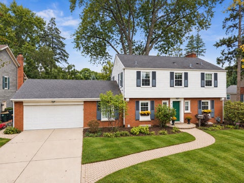 Photo of 431 S Pine Avenue, Arlington Heights, IL 60005 (MLS # 12763336)