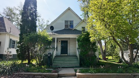 Photo of 113 S Isabella Street, Clinton, IL 61727 (MLS # 12635205)