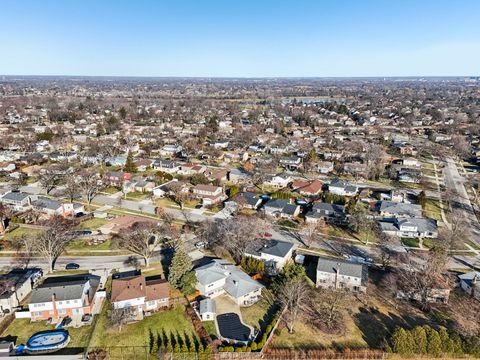 Tiny photo for 2019 E Avon Lane, Arlington Heights, IL 60004 (MLS # 12531511)