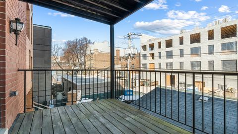 Tiny photo for 912 W Fletcher Street #2, Chicago, IL 60657 (MLS # 12611309)