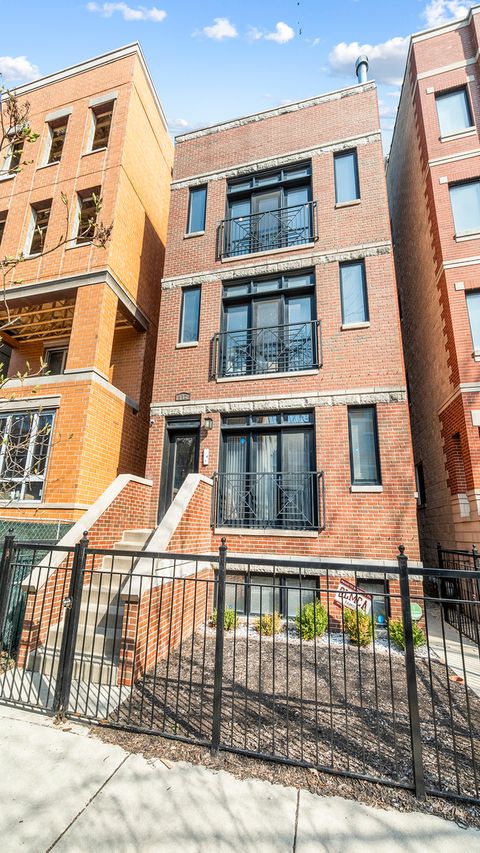 Tiny photo for 912 W Fletcher Street #2, Chicago, IL 60657 (MLS # 12611309)