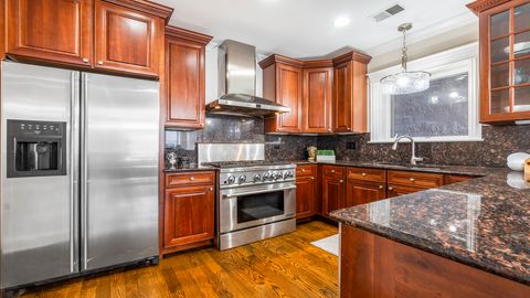 Tiny photo for 912 W Fletcher Street #2, Chicago, IL 60657 (MLS # 12611309)