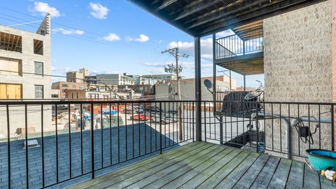 Tiny photo for 912 W Fletcher Street #2, Chicago, IL 60657 (MLS # 12611309)