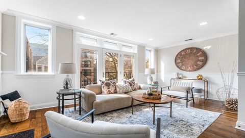 Tiny photo for 912 W Fletcher Street #2, Chicago, IL 60657 (MLS # 12611309)