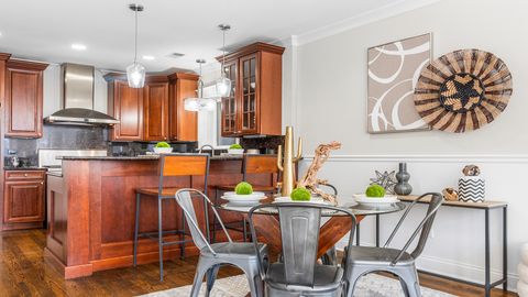 Tiny photo for 912 W Fletcher Street #2, Chicago, IL 60657 (MLS # 12611309)