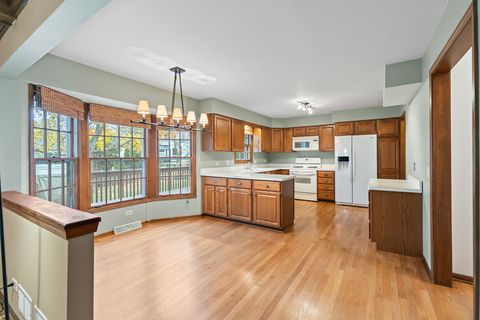 Tiny photo for 27W154 Chartwell Drive, Winfield, IL 60190 (MLS # 12515259)