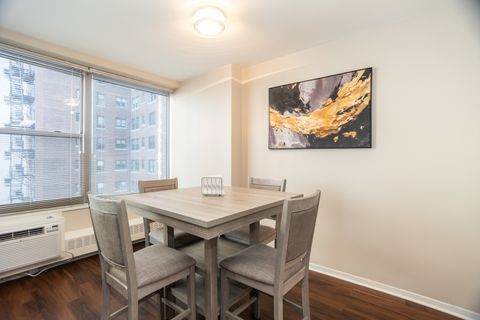 Tiny photo for 3900 N Lake Shore Drive #7G, Chicago, IL 60613 (MLS # 12548117)