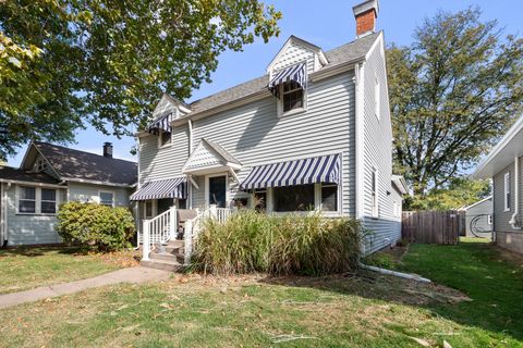 Tiny photo for 2153 14TH Street, Rock Island, IL 61201 (MLS # 12557982)