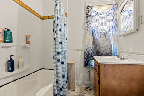 Tiny photo for 417 N Longwood Street, Rockford, IL 61107 (MLS # 12734173)