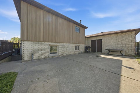 Tiny photo for 7116 W 85th Place, Burbank, IL 60459 (MLS # 12743990)