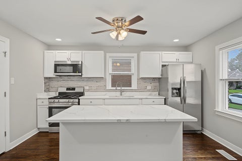 Tiny photo for 11325 S Avenue H, Chicago, IL 60617 (MLS # 12752758)
