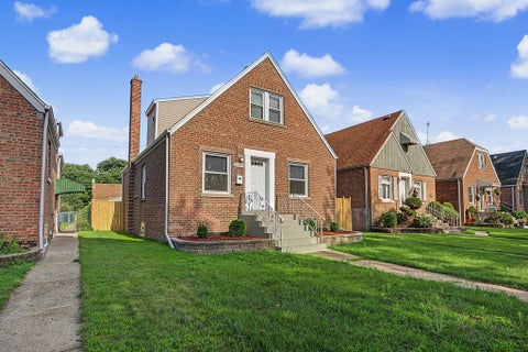 Photo of 11325 S Avenue H, Chicago, IL 60617 (MLS # 12752758)