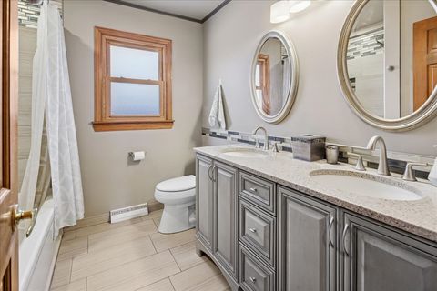 Tiny photo for 906 S We Go Trail, Mount Prospect, IL 60056 (MLS # 12538866)