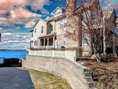405 Lake Avenue C Wauconda IL 60084