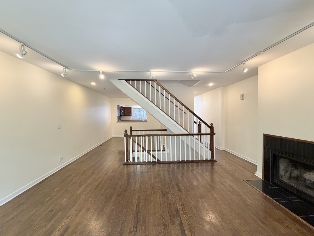 2717 N Lehmann Court 1A