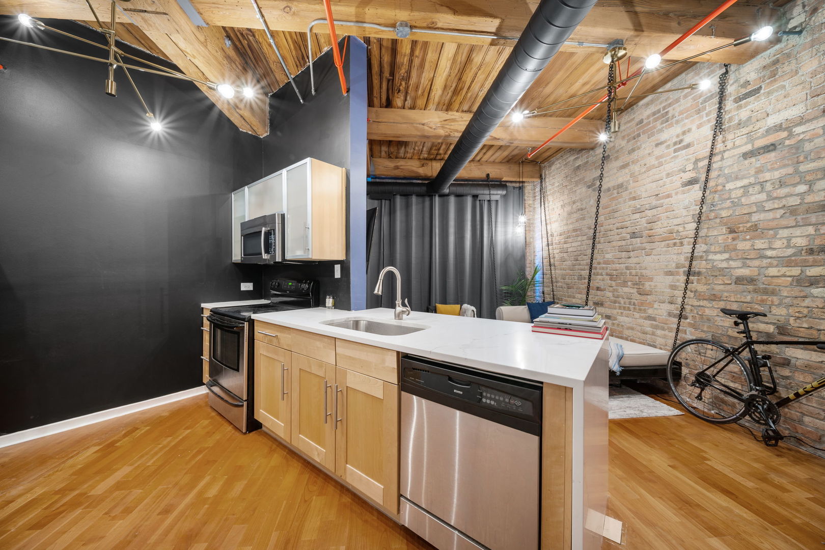 225 W Huron Street 501
