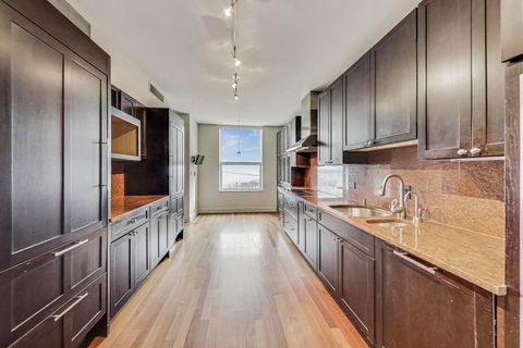 Tiny photo for 1040 N Lake Shore Drive #7B, Chicago, IL 60611 (MLS # 12577155)