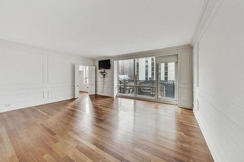 Tiny photo for 1040 N Lake Shore Drive #7B, Chicago, IL 60611 (MLS # 12577155)