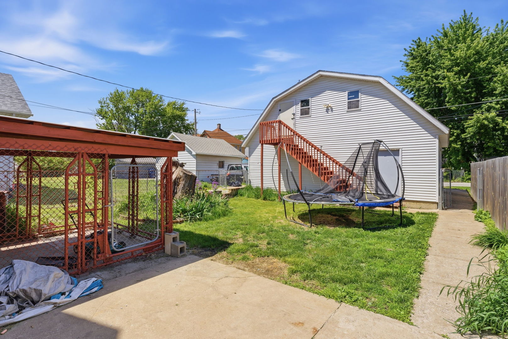 820 W 16th Street