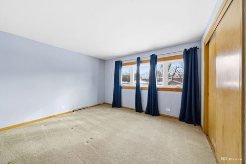 Tiny photo for 3808 153rd Place, Midlothian, IL 60445 (MLS # 12552550)