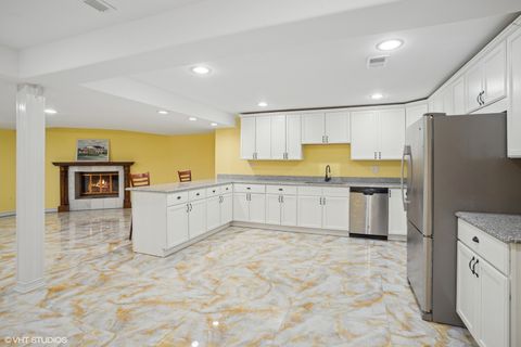 Tiny photo for 46 Hamilton Lane, Oak Brook, IL 60523 (MLS # 12495153)