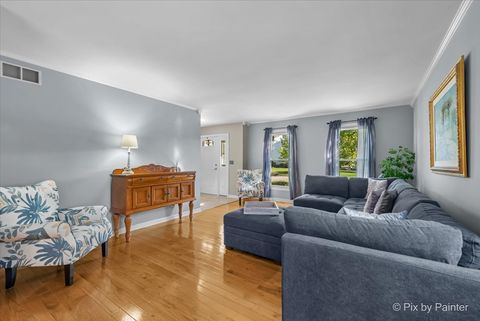 Tiny photo for 888 Blazing Star Trail, Cary, IL 60013 (MLS # 12488583)