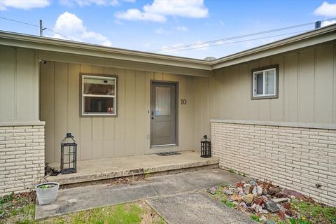 Tiny photo for 10 O Connor Court, Champaign, IL 61821 (MLS # 12610144)
