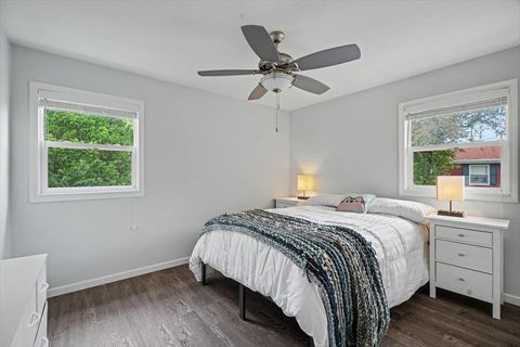 Tiny photo for 10 O Connor Court, Champaign, IL 61821 (MLS # 12610144)