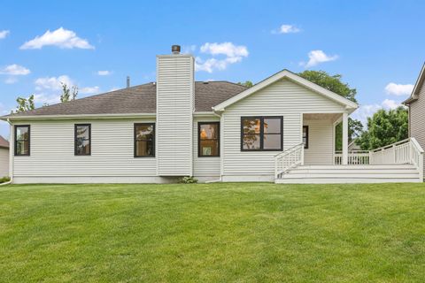 Tiny photo for 1004 Golden Avenue, Woodstock, IL 60098 (MLS # 12412357)